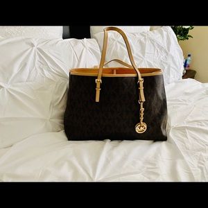 Micheal kors handbag